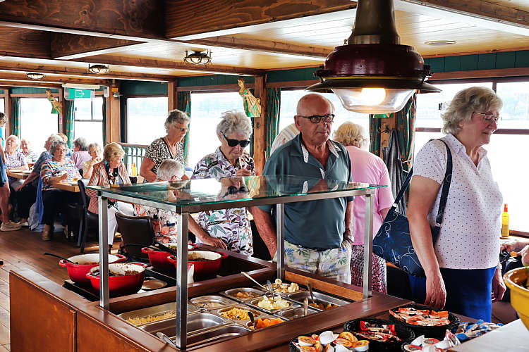 18 mei 2022 - Seniorenuitje-Pannenkoekenboot_055